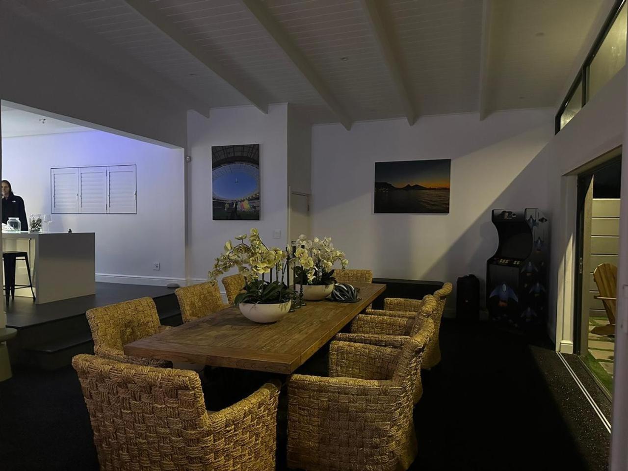 Comfort Cove * Cape Town
