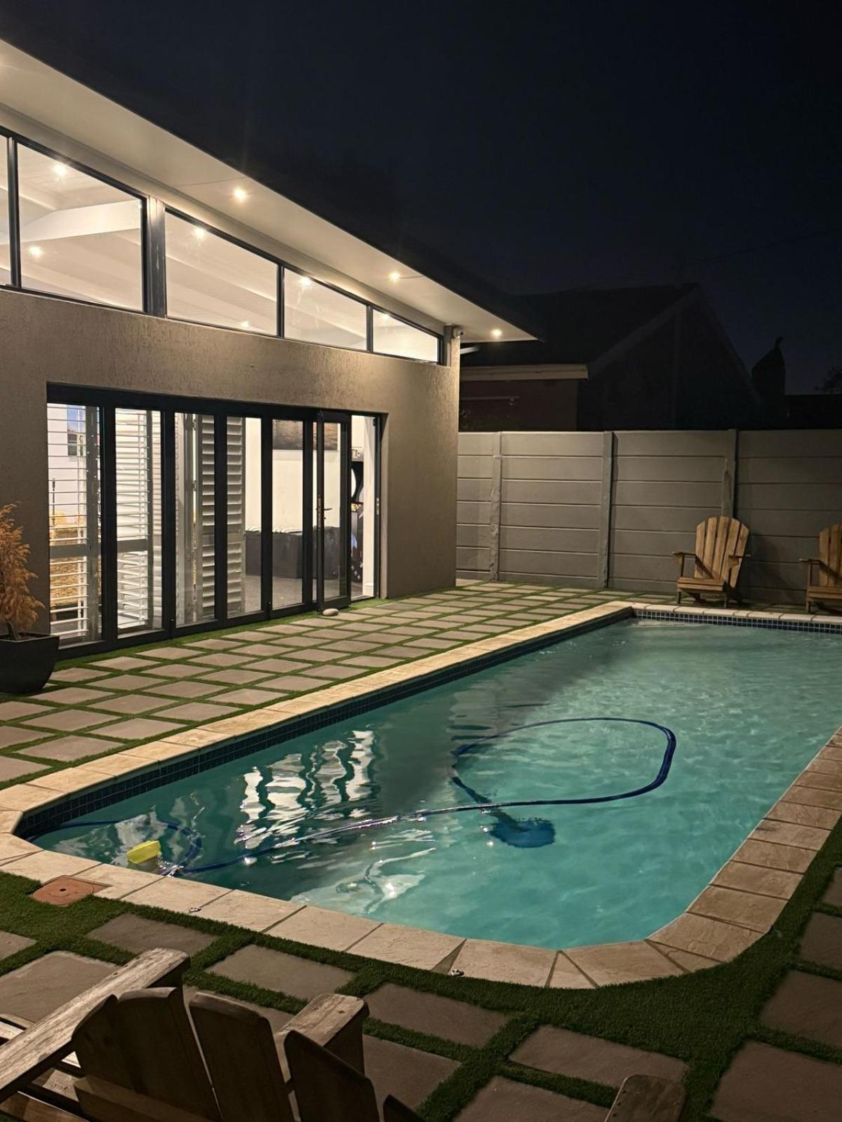 Comfort Cove Cape Town